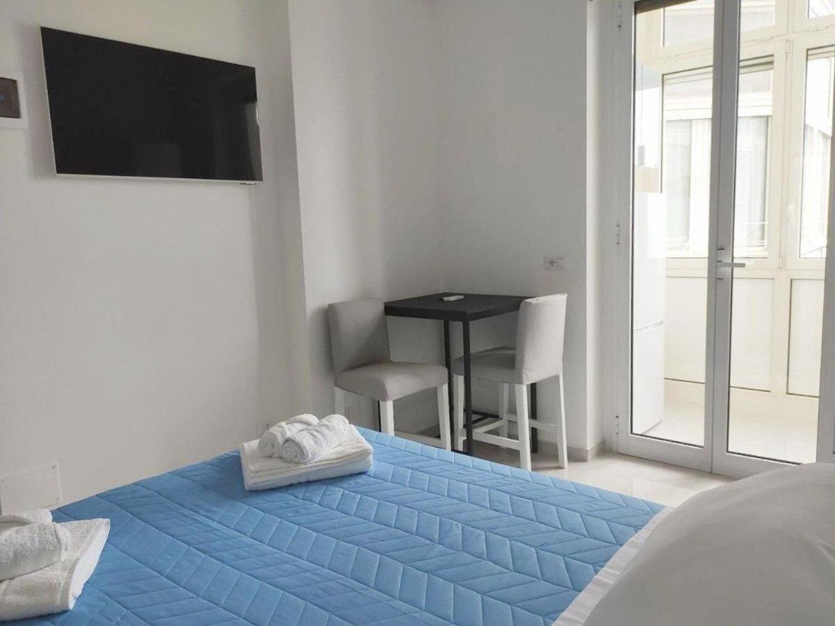 Mare Luna Apartment Bari Buitenkant foto