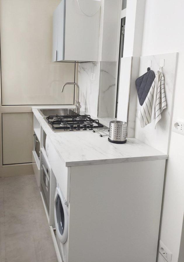 Mare Luna Apartment Bari Buitenkant foto
